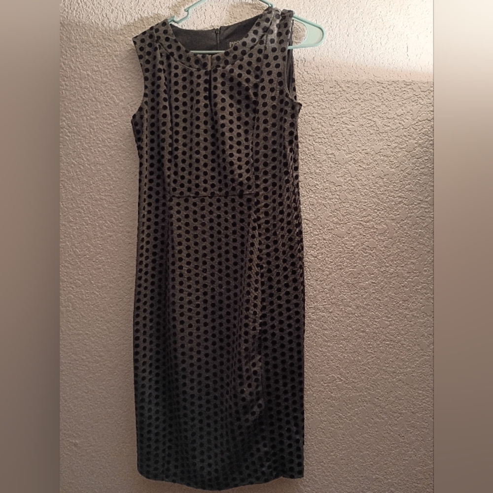 Elegant Black Polka Dot Sleeveless Dress